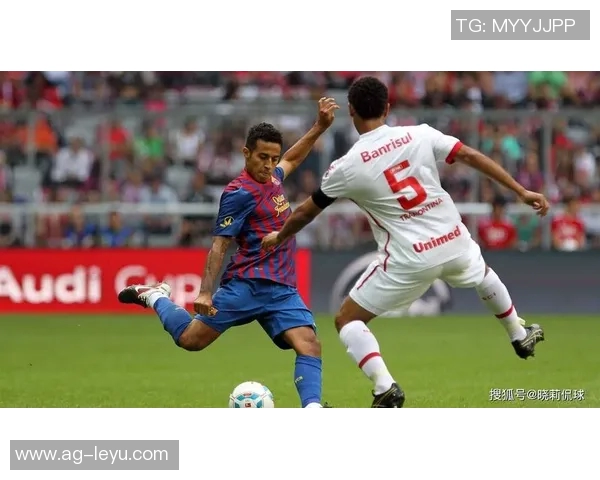 巴塞罗那与比利亚雷亚尔争夺西甲榜首之战精彩纷呈