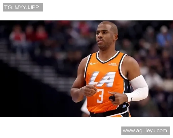 多支球队主动联系保罗探讨未来计划他始终保持训练状态